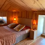 Le Potala Bed & Breakfast