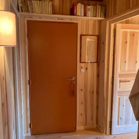 Le Potala Bed & Breakfast 3*