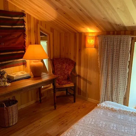 Le Potala Bed and Breakfast 3*