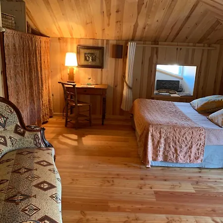 乐布达拉住宿加早餐旅馆 住宿加早餐酒店 Le Bouchet-Saint-Nicolas